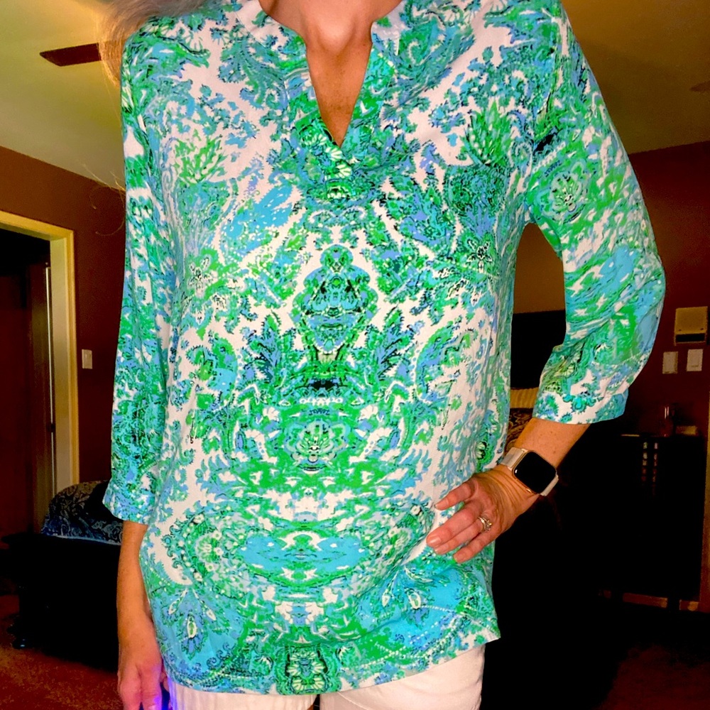The Limited size Medium top